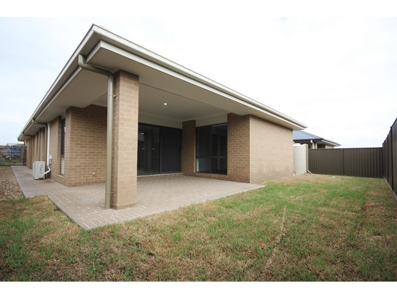 9 Warburn Street, Gregory Hills NSW 2557