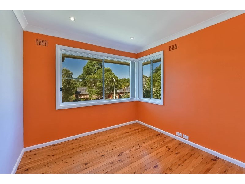 34 Lawn Avenue, Bradbury NSW 2560
