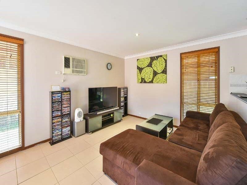 1 Ore Place, Eagle Vale NSW 2558