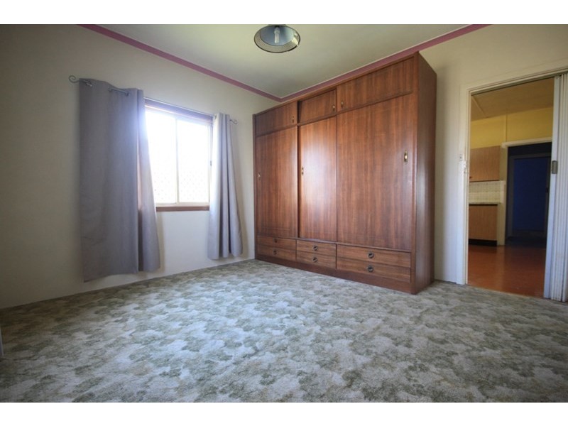 4 Burraneer, Leumeah NSW 2560