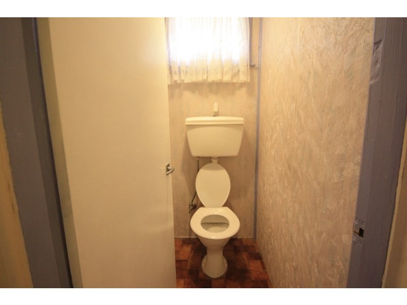 4 Burraneer, Leumeah NSW 2560