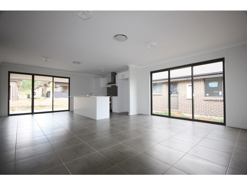 18 Millman Street, Spring Farm NSW 2570