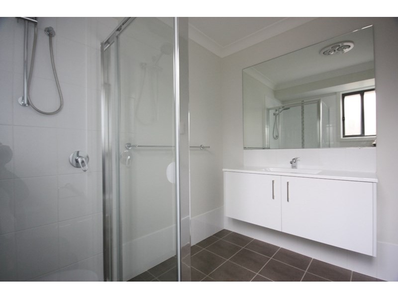 18 Millman Street, Spring Farm NSW 2570