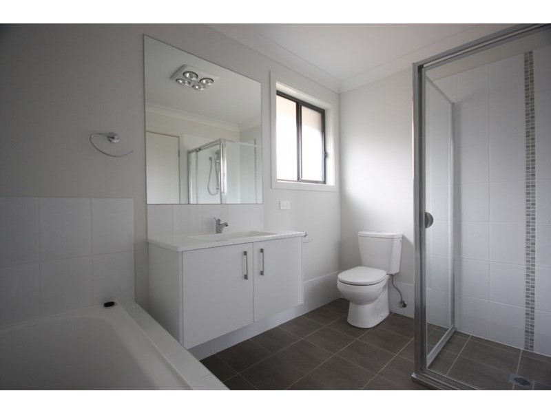 18 Millman Street, Spring Farm NSW 2570