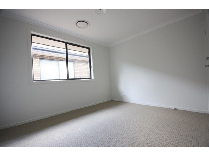 18 Millman Street, Spring Farm NSW 2570