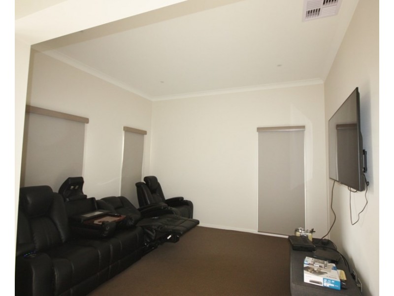 30 Corven Street, Elderslie NSW 2570