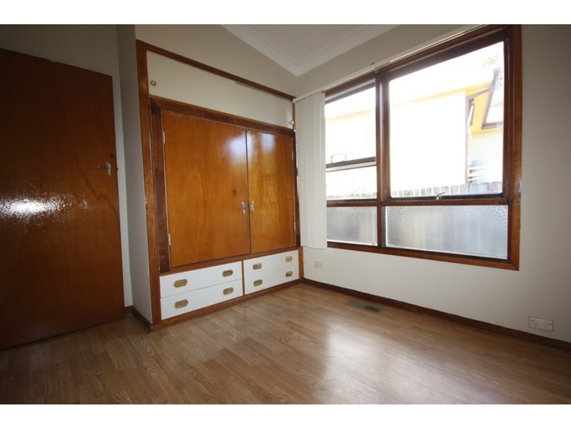 8 Coolah Avenue, Campbelltown NSW 2560