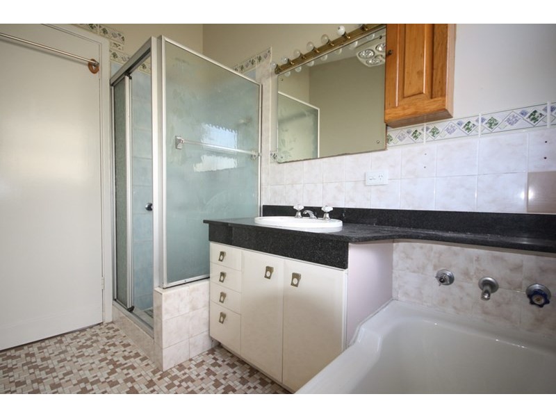 8 Coolah Avenue, Campbelltown NSW 2560