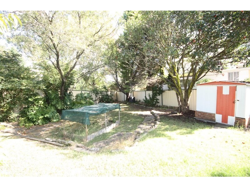 8 Coolah Avenue, Campbelltown NSW 2560