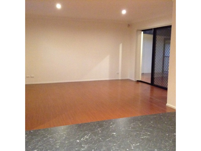 33 Woodcourt Street, Ambarvale NSW 2560