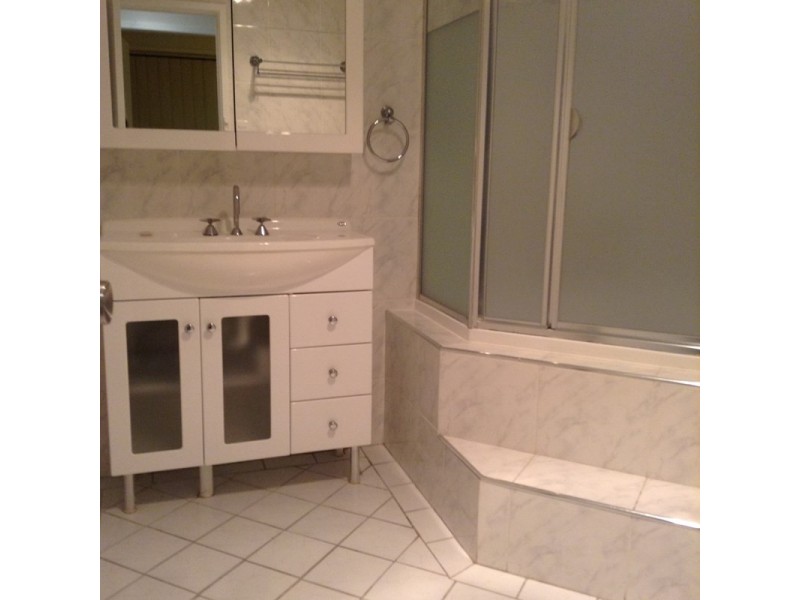 33 Woodcourt Street, Ambarvale NSW 2560