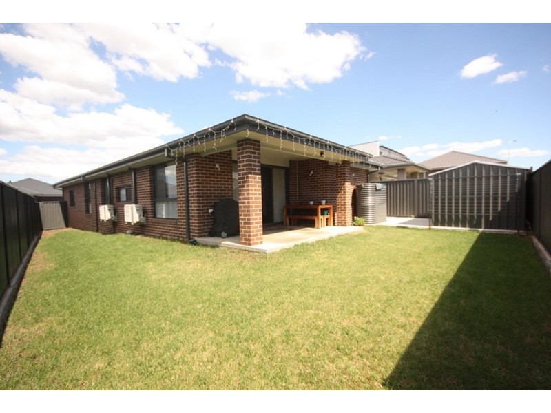 5 Lorikeet Street, Gregory Hills NSW 2557