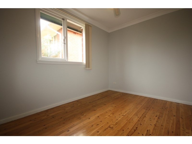 24 Randolph Street, Campbelltown NSW 2560