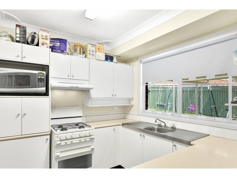 4 Peerless Close, Ingleburn NSW 2565