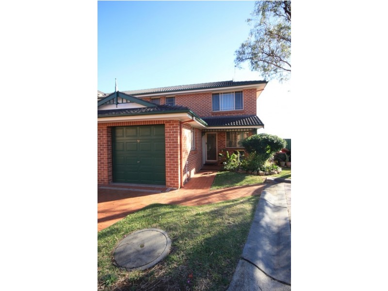 32/6 Parkholme Circuit, Englorie Park NSW 2560