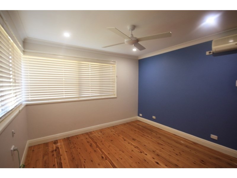 9 Richard Street, Campbelltown NSW 2560