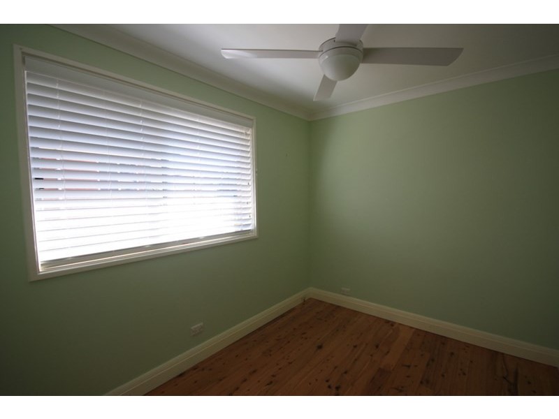 9 Richard Street, Campbelltown NSW 2560