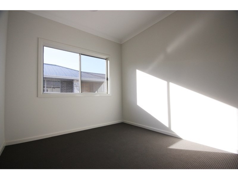 7 Ward Street, Oran Park NSW 2570