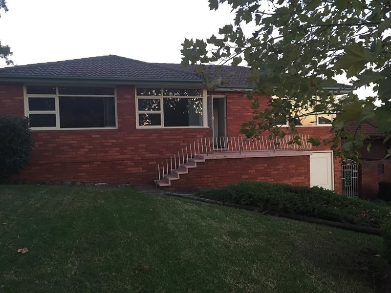 75 Pinaroo Cresent, Bradbury NSW 2560