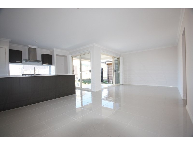 5 Islington Street, Leppington NSW 2179