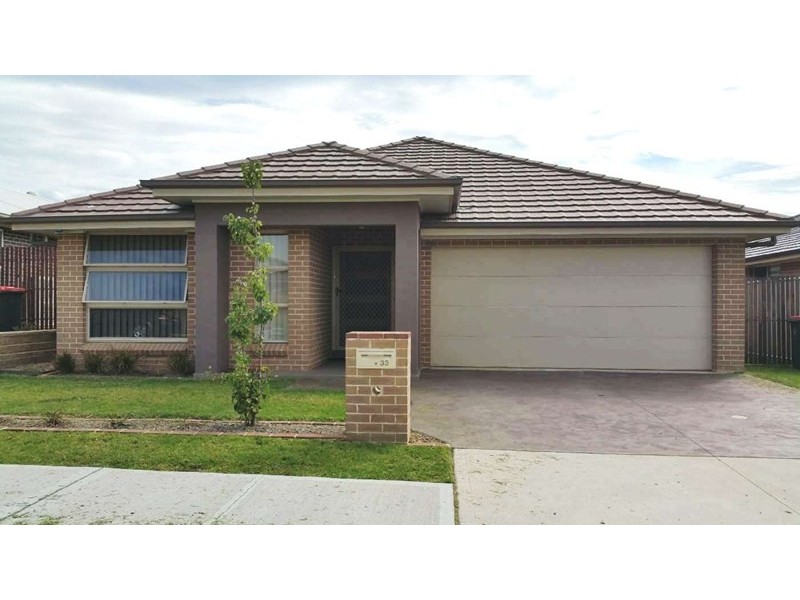 33 Tander Street, Oran Park NSW 2570