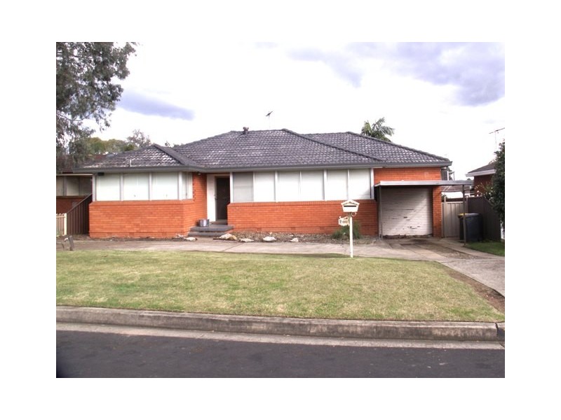 7 Teralba Street, Leumeah NSW 2560