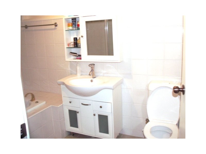 7 Teralba Street, Leumeah NSW 2560