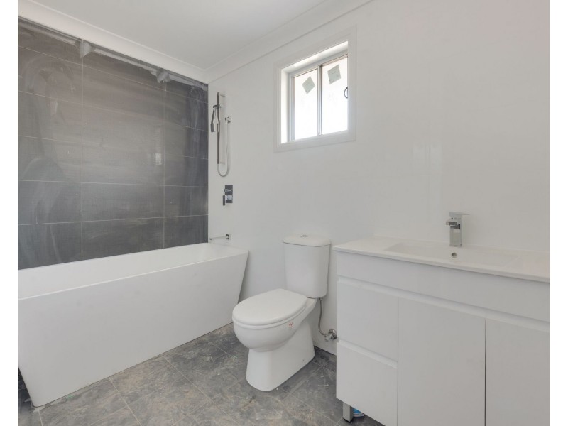 Macquarie Fields NSW 2564