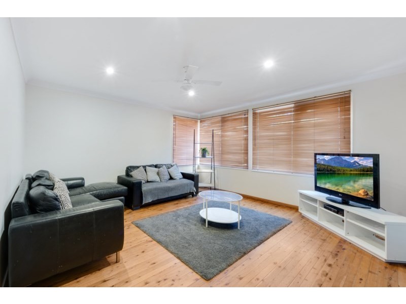 4 Dewrang Avenue, Bradbury NSW 2560