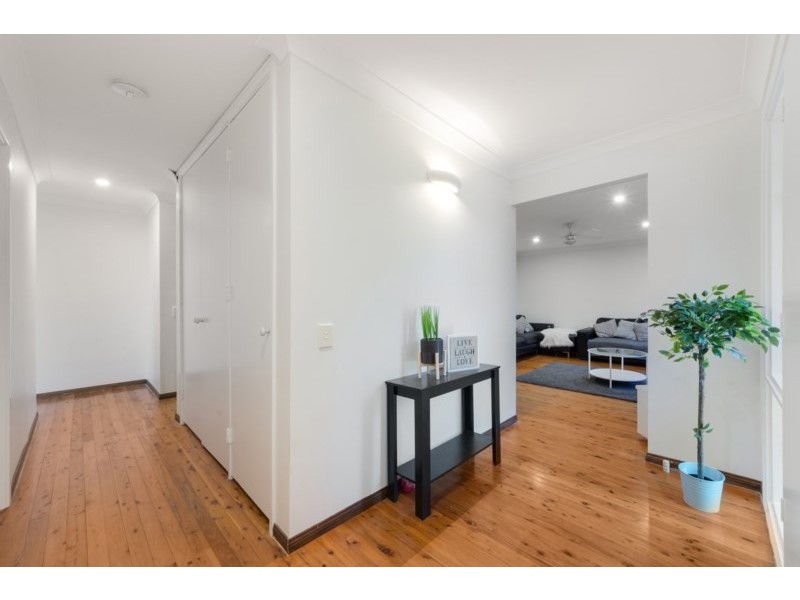 4 Dewrang Avenue, Bradbury NSW 2560