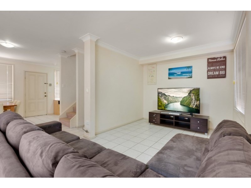 1/1 Macquarie Road, Ingleburn NSW 2565
