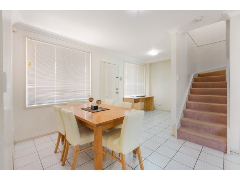 1/1 Macquarie Road, Ingleburn NSW 2565