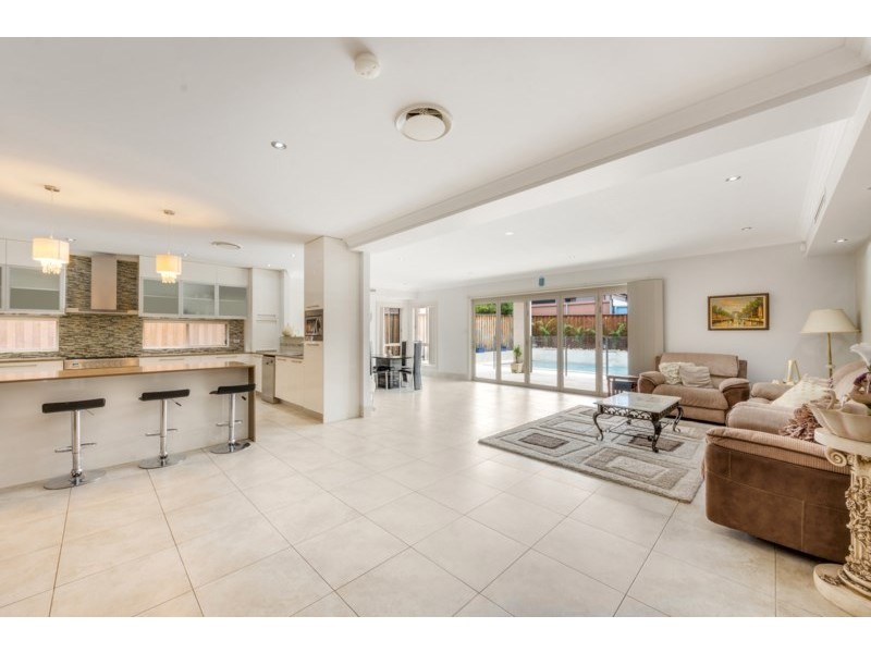 15 Talana Hill Drive, Edmondson Park NSW 2174