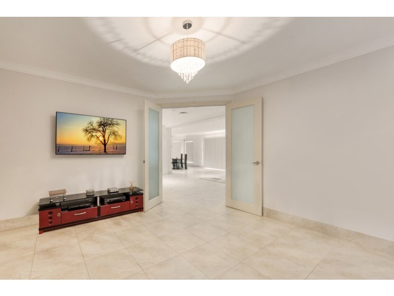 15 Talana Hill Drive, Edmondson Park NSW 2174