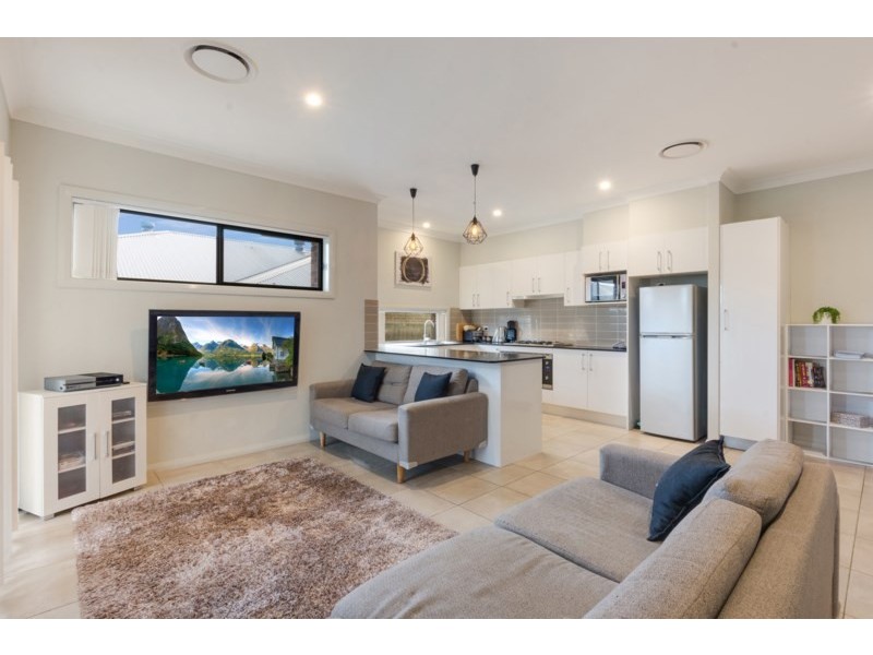 18 Oates Street, Spring Farm NSW 2570