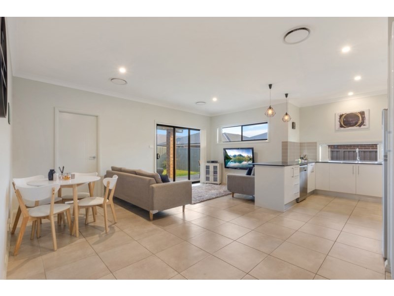 18 Oates Street, Spring Farm NSW 2570