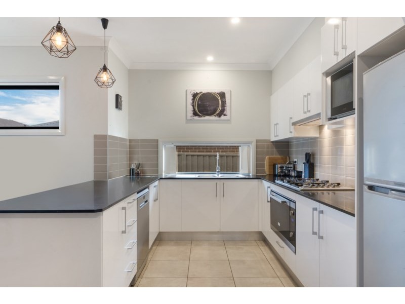 18 Oates Street, Spring Farm NSW 2570