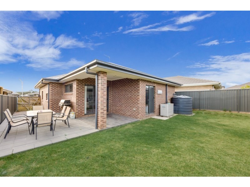 18 Oates Street, Spring Farm NSW 2570