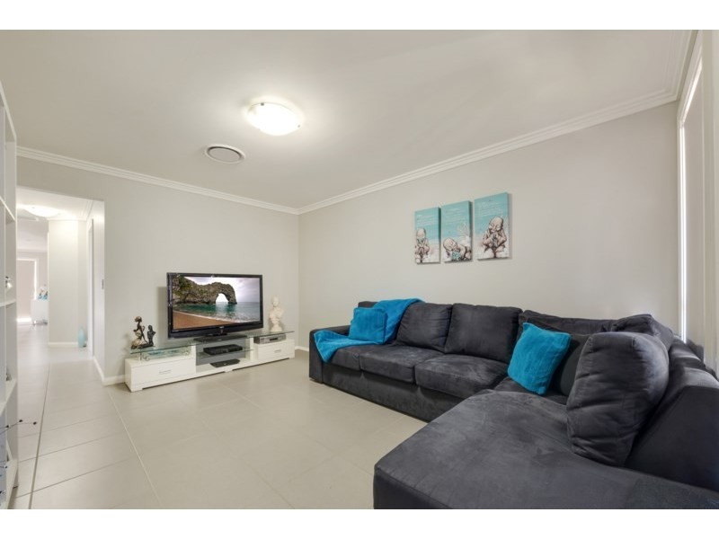 Unit 4/3-9 Partridge Street, Spring Farm NSW 2570