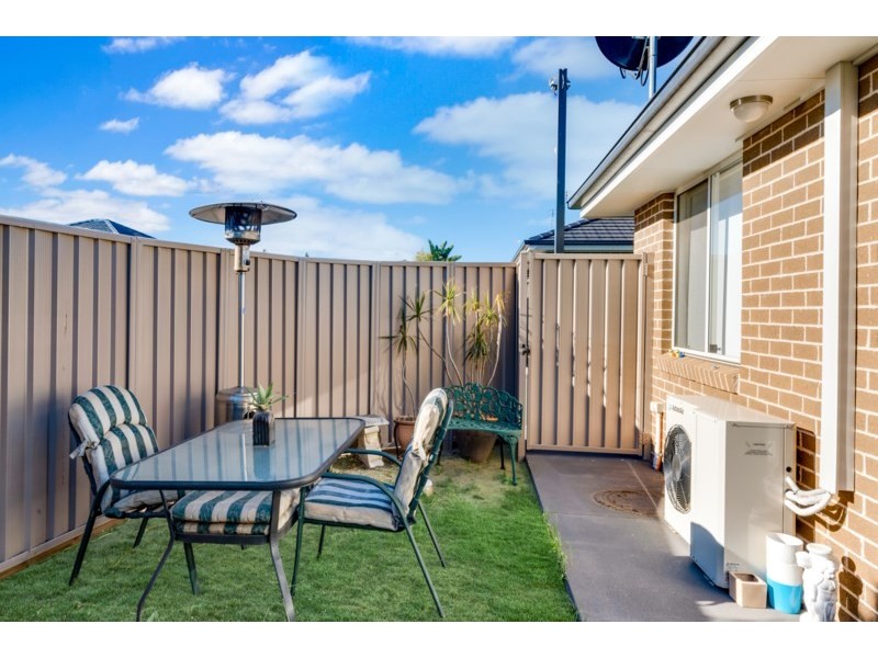 Unit 4/3-9 Partridge Street, Spring Farm NSW 2570