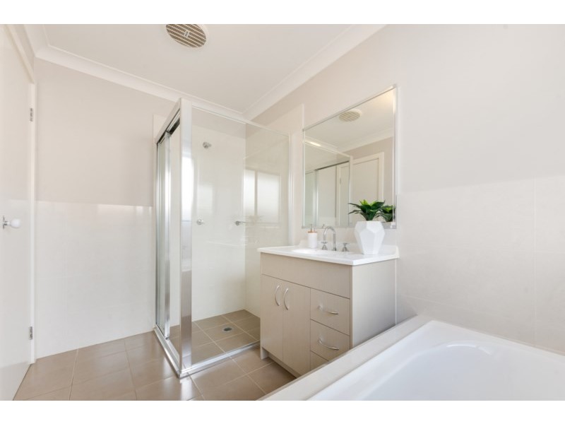 10 Epsom Street, Spring Farm NSW 2570