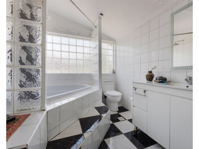 Campbelltown NSW 2560