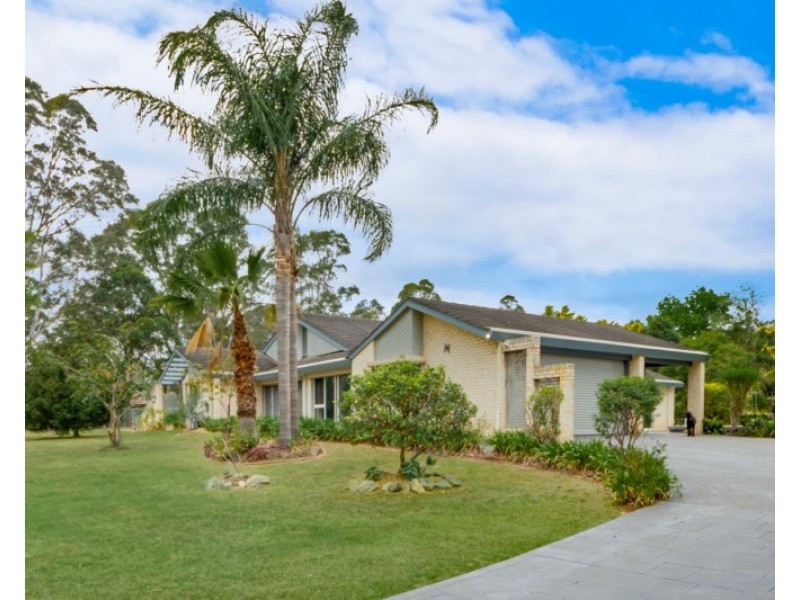 6 St James Road, Varroville NSW 2566