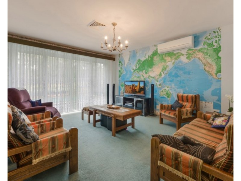 6 St James Road, Varroville NSW 2566