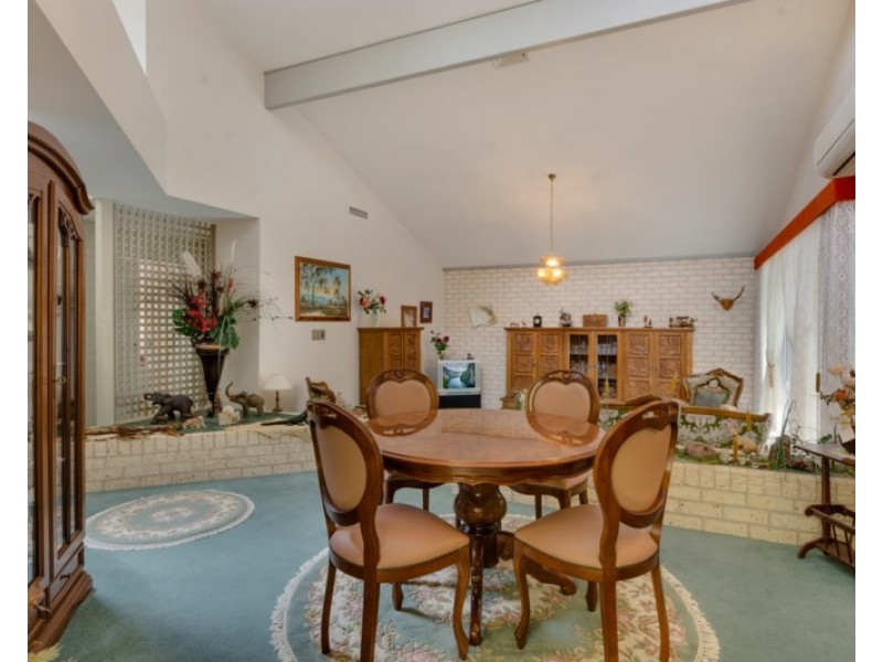 6 St James Road, Varroville NSW 2566