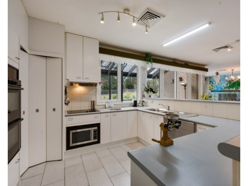 6 St James Road, Varroville NSW 2566