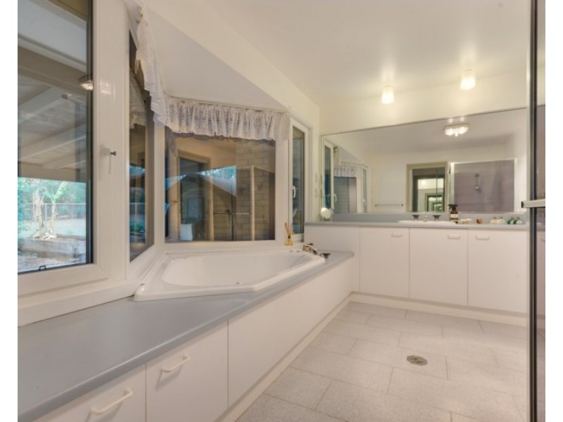 6 St James Road, Varroville NSW 2566