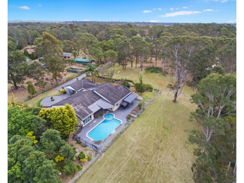 6 St James Road, Varroville NSW 2566