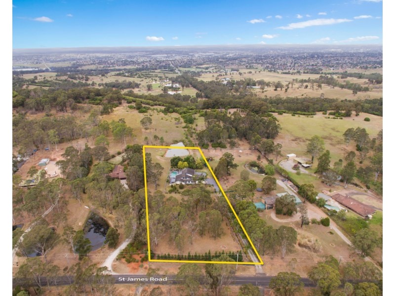 6 St James Road, Varroville NSW 2566