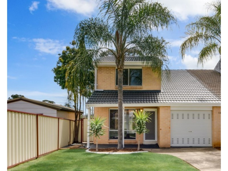 2/13 Rushes Place, Minto NSW 2566